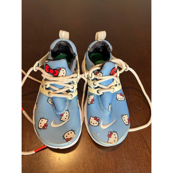 Nike Girls Presto x Hello Kitty University Blue Sneakers DH7780-402 ~ Size 13C - Picture 2 of 10